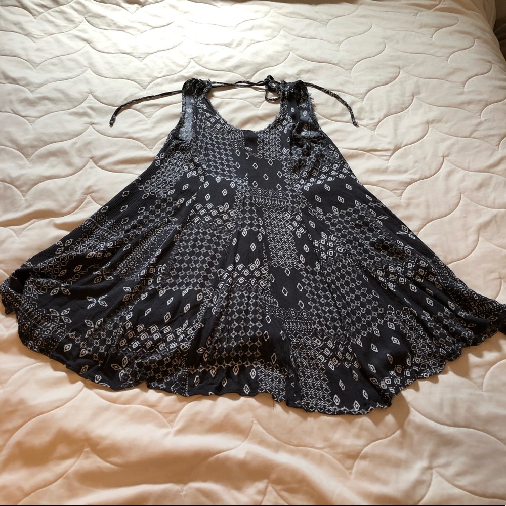 Blueish gray flowy mini dress